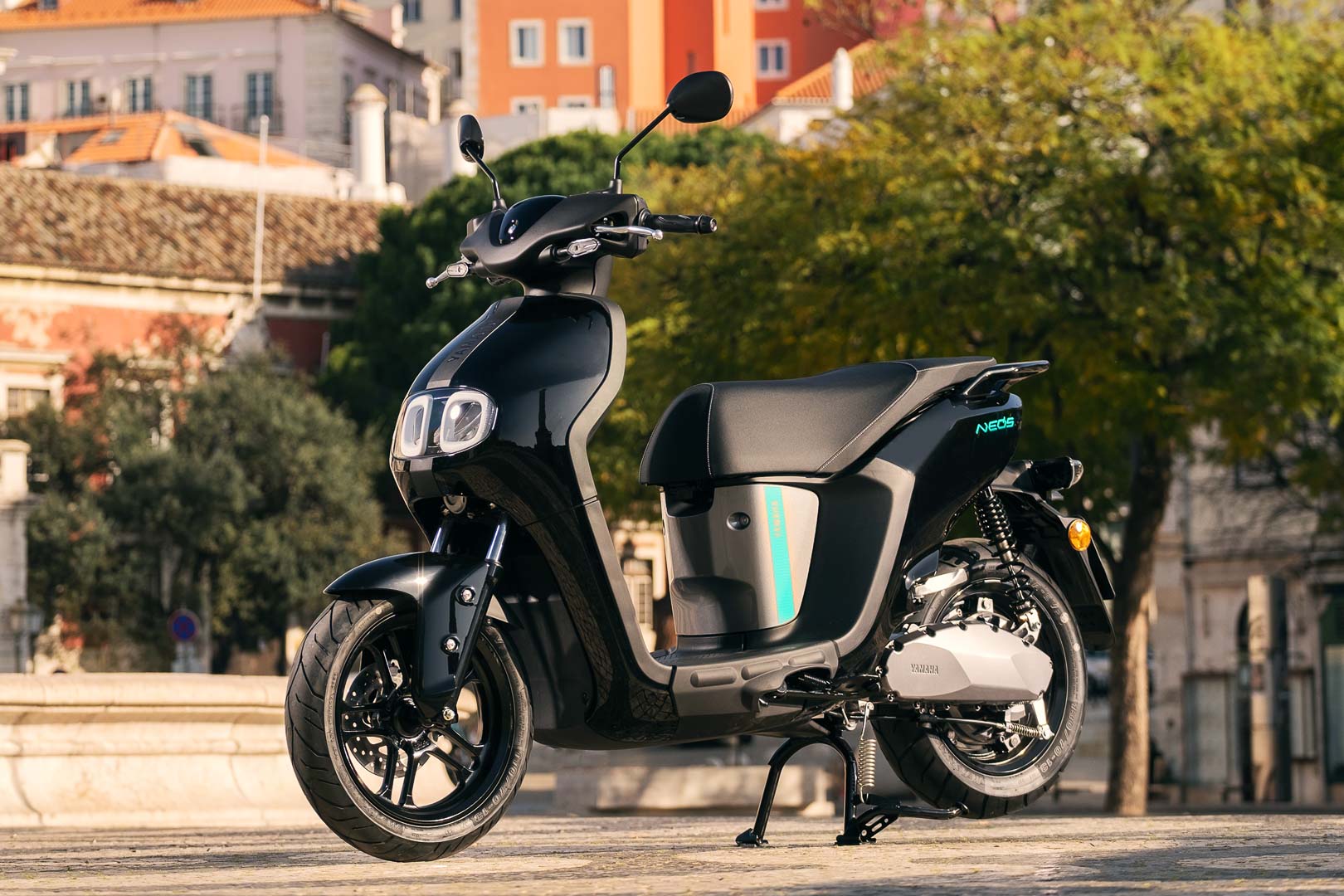     Primer vistazo del scooter eléctrico Yamaha Neo 2022: a la venta